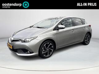 toyota-auris-1.8-hybrid-dynamic--0