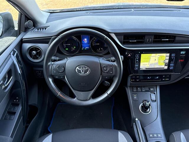 Toyota AURIS 1.8 Hybrid Lease Pro **TREKHAAK/ NAVIGATIE/ STOELVERWARMING/ KEYLESS ENTRY/ GARANTIE**