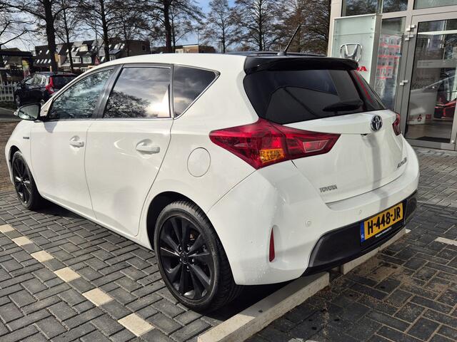 Toyota AURIS 1.8 Hybrid Lease Navigatie, Parkeersensoren, Stoelverwarming , All-in Rijklaarprijs