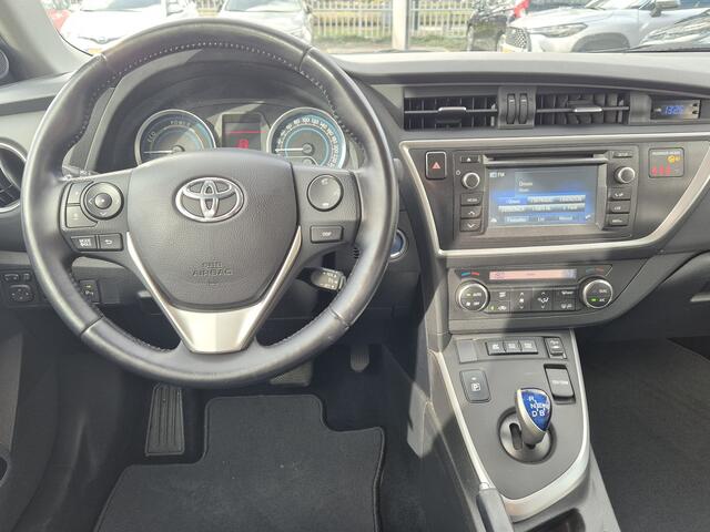 Toyota AURIS 1.8 Hybrid Lease Navigatie, Parkeersensoren, Stoelverwarming , All-in Rijklaarprijs