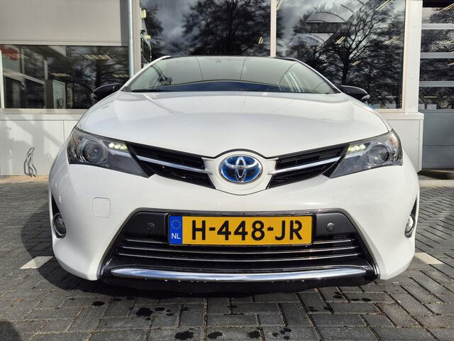 Toyota AURIS 1.8 Hybrid Lease Navigatie, Parkeersensoren, Stoelverwarming , All-in Rijklaarprijs