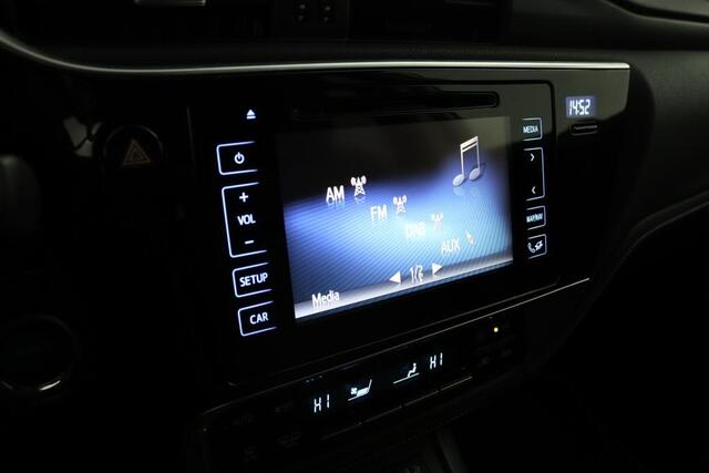 Toyota AURIS Touring Sports 1.8 Hybrid Dynamic | Climate control | Stoelverwarming | Keyless | Cruisecontrol |