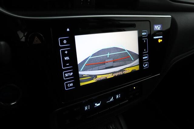 Toyota AURIS Touring Sports 1.8 Hybrid Dynamic | Climate control | Stoelverwarming | Keyless | Cruisecontrol |