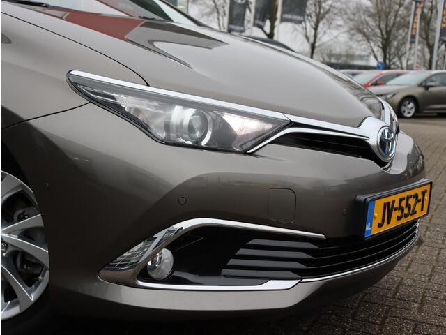 Toyota AURIS Touring Sports 1.8 Hybrid Executive, Parkeersensoren