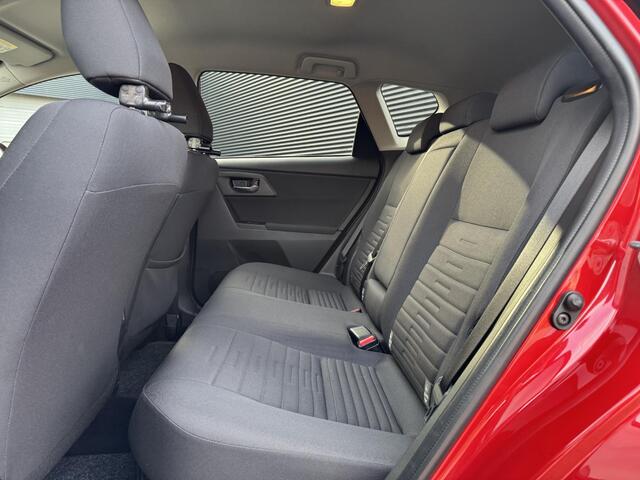 Toyota AURIS 1.8 Hybrid Dynamic | Trekhaak | Navigatie | Camera | Keyless Entry | Cruise & Climate Control | Bluetooth Tel. | DAB | Rijklaarprijs!