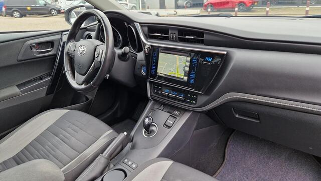 Toyota AURIS 1.8 Hybrid Dynamic