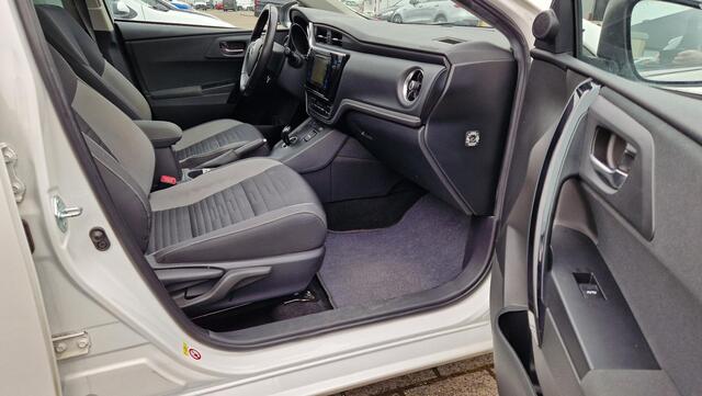 Toyota AURIS 1.8 Hybrid Dynamic