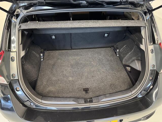 Toyota AURIS 1.8 Hybrid Energy Plus | Trekhaak | Camera | Licht/regen sensor | Bluetooth | Navi |