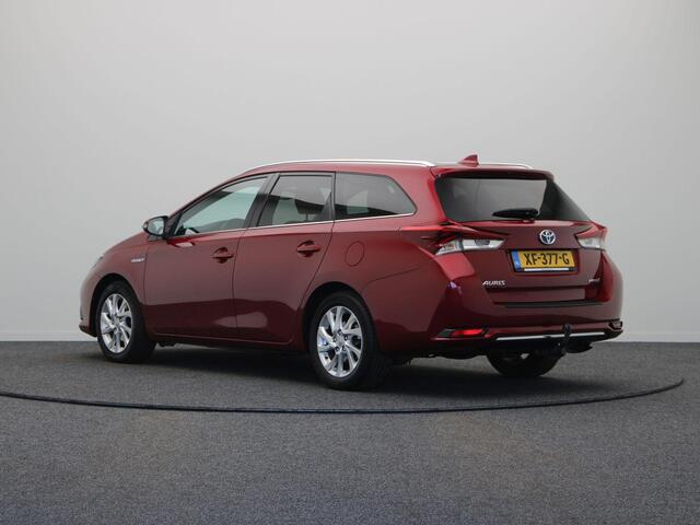 Toyota AURIS Touring Sports 1.8 Hybrid Executive Go | Navigatie | Cruise Control | Achteruitrijcamera | Lichtmetalen Velgen |