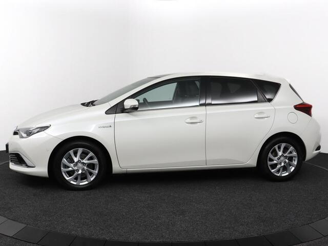 Toyota AURIS 1.8 Hybrid Business Pro | Panoramadak | Trekhaak | Navigatie | Parkeersensoren | Parkeercamera |