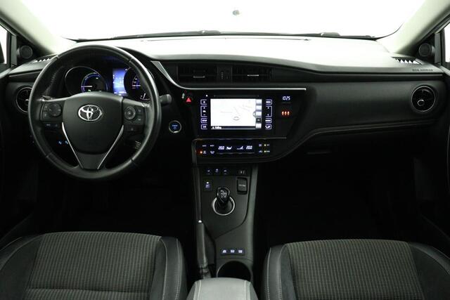 Toyota AURIS 1.8 Hybrid Business Pro | Panoramadak | Trekhaak | Navigatie | Parkeersensoren | Parkeercamera |