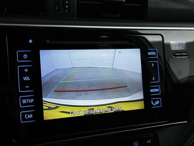Toyota AURIS Touring Sports 1.8 Hybrid Dynamic Go | Camera | Navigatie | LM velgen | Cruise Control | Climate Control |