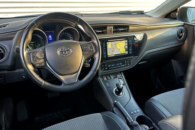 Toyota AURIS Touring Sports 1.8 Hybrid Executive Navi / Xenon