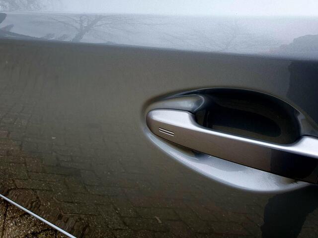 Toyota AURIS 1.8 Hybrid Dynamic Ultimate All-in prijs!