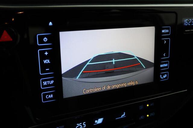 Toyota AURIS 1.8 Hybrid Aspiration | Cruise control | Climate control | Trekhaak | Dealeronderhouden |