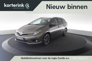 toyota-auris-touring-sports-1.8-hyb