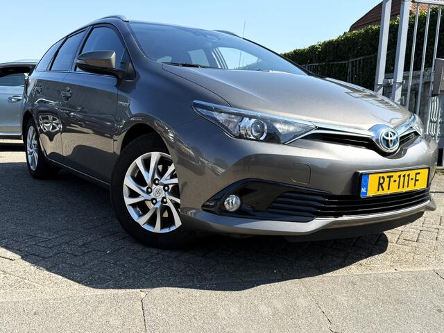 Toyota AURIS Touring Sports 1.8 HYBRID DYNAMIC GO NAVI/XENON/CAMERA/CRUISE B