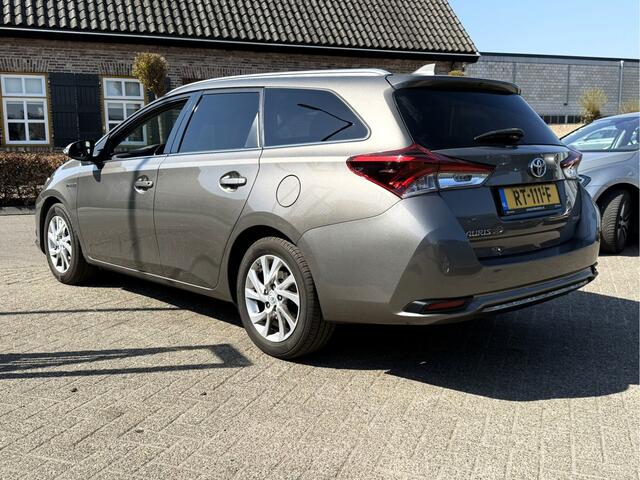 Toyota AURIS Touring Sports 1.8 HYBRID DYNAMIC GO NAVI/XENON/CAMERA/CRUISE B