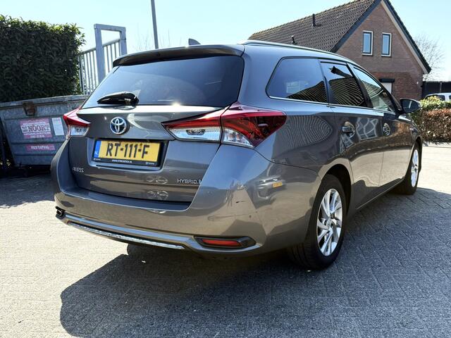 Toyota AURIS Touring Sports 1.8 HYBRID DYNAMIC GO NAVI/XENON/CAMERA/CRUISE B