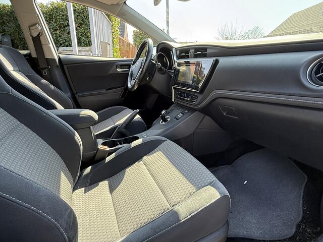 Toyota AURIS Touring Sports 1.8 HYBRID DYNAMIC GO NAVI/XENON/CAMERA/CRUISE B