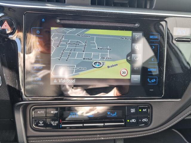 Toyota AURIS 1.8 Hybrid Dynamic | dealer onderhouden | Navi | Camera | Cruise