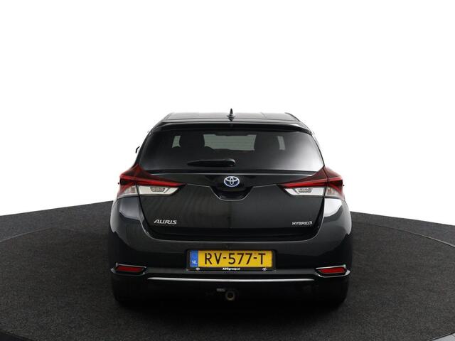 Toyota AURIS 1.8 Hybrid Dynamic | Trekhaak Afneembaar | Keyless Entry | Navigatie |