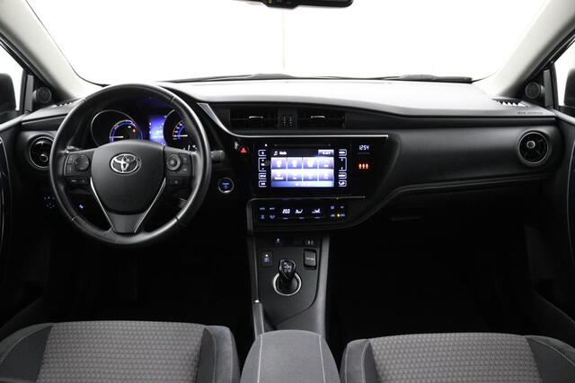 Toyota AURIS 1.8 Hybrid Dynamic | Trekhaak Afneembaar | Keyless Entry | Navigatie |