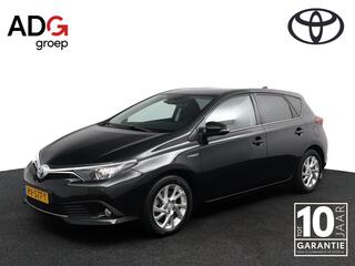 toyota-auris-1.8-hybrid-dynamic--t
