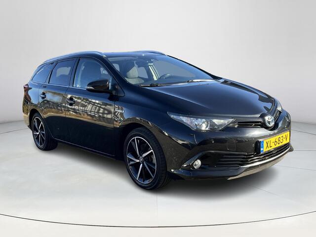 Toyota AURIS Touring Sports 1.8 Hybrid Dynamic Ultimate | Navigatie | Stoelverwarming | Parkeersensoren 17 inch LM-velgen |