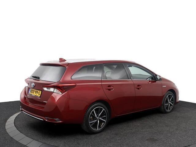 Toyota AURIS Touring Sports 1.8 Hybrid Dynamic | Stoelverwarming | Keyless | Cruisecontrol | Keyless | Lage km stand |
