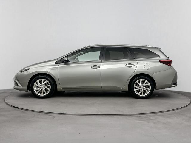 Toyota AURIS Touring Sports 1.8 Hybrid Executive GoP Klant bellen wanneer binnen MB zie Gripp
