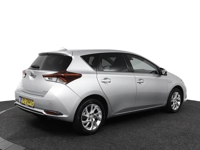 Toyota AURIS 1.8 Hybrid Dynamic Go | Navigatie |