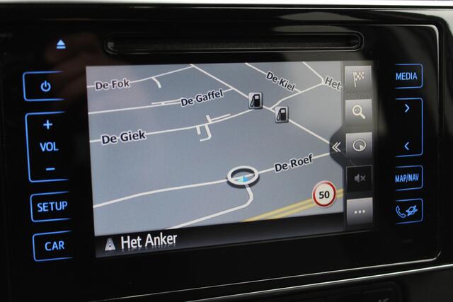 Toyota AURIS Touring Sports 1.8 Hybrid Dynamic Plus | Rijklaar | Trekhaak | Stoelverw. | Navi | Keyless | 17"LMV | Camera | Dealer onderhouden