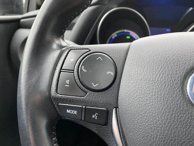 Toyota AURIS Touring Sports 1.8 Hybrid Dynamic Go + Trekhaak , NL auto