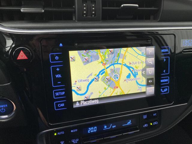 Toyota AURIS Touring Sports 1.8 Hybrid Dynamic Go + Trekhaak , NL auto