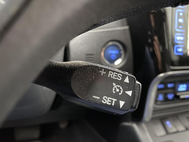 Toyota AURIS Touring Sports 1.8 Hybrid Dynamic Go + Trekhaak , NL auto