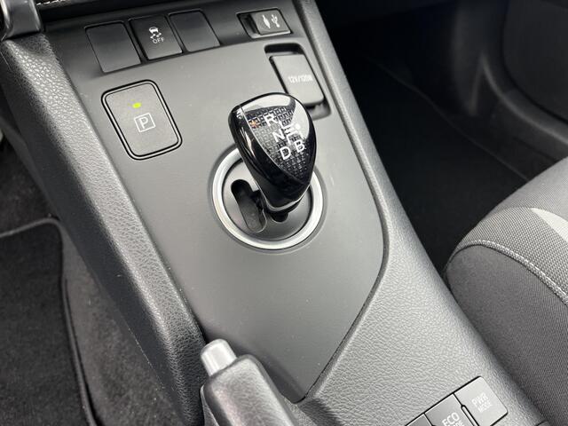 Toyota AURIS 1.8 Hybrid Trend