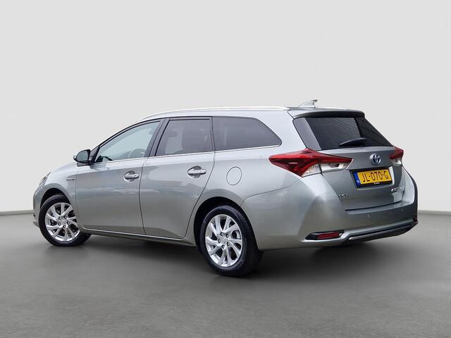 Toyota AURIS Touring Sports 1.8 Hybrid | Camera | Clima | Stoelverwarming | PDC | Cruise | Pano |