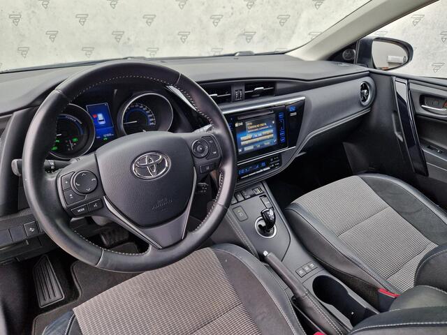 Toyota AURIS Touring Sports 1.8 Hybrid | Camera | Clima | Stoelverwarming | PDC | Cruise | Pano |