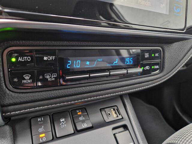 Toyota AURIS Touring Sports 1.8 Hybrid | Camera | Clima | Stoelverwarming | PDC | Cruise | Pano |