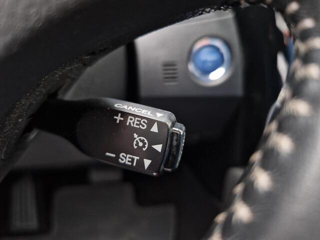 Toyota AURIS Touring Sports 1.8 Hybrid | Camera | Clima | Stoelverwarming | PDC | Cruise | Pano |