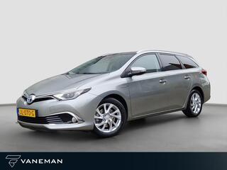 toyota-auris-touring-sports-1.8-hyb