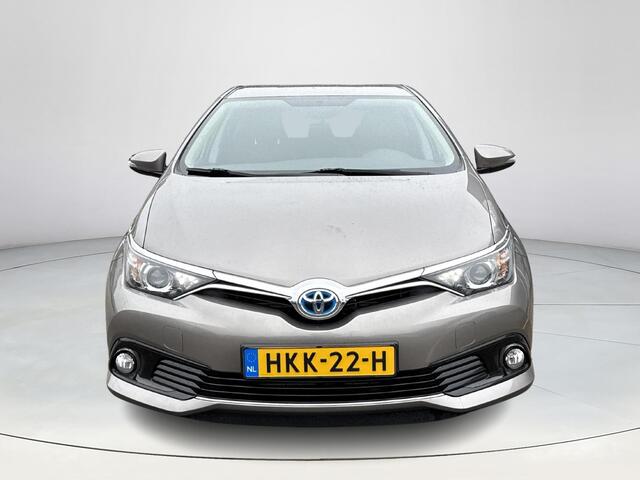 Toyota AURIS 1.8 Hybrid Dynamic **TREKHAAK/ NAVIGATIE/ STOELVERWARMING/ GARANTIE**