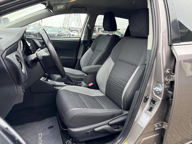 Toyota AURIS 1.8 Hybrid Dynamic **TREKHAAK/ NAVIGATIE/ STOELVERWARMING/ GARANTIE**