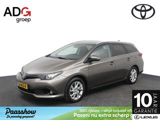 toyota-auris-touring-sports-1.8-hyb