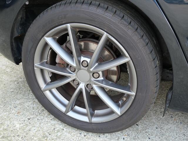 Toyota AURIS 1.8 HYBRID EXECUTIVE | NAVIGATIE | CAMERA | NL-AUTO | 2e EIG!!