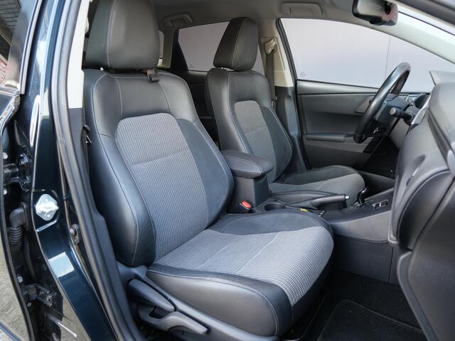 Toyota AURIS 1.8 HYBRID EXECUTIVE | NAVIGATIE | CAMERA | NL-AUTO | 2e EIG!!