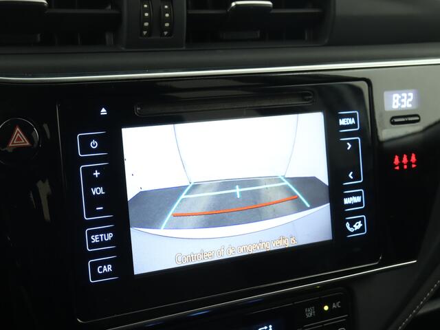 Toyota AURIS 1.8 Hybrid Black Edition | Camera | Cruise Control | Climate Control |
