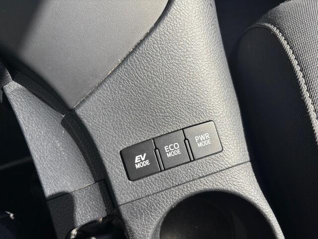 Toyota AURIS 1.8 Hybrid Active | Geleverd incl 12 maanden BOVAG Garantie! |