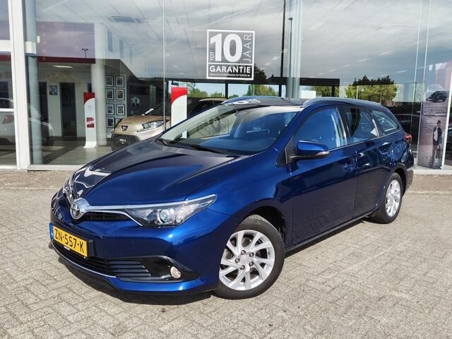 Toyota AURIS 1.2T Active | Trekhaak | Navi | All-Season | Cruise Control |